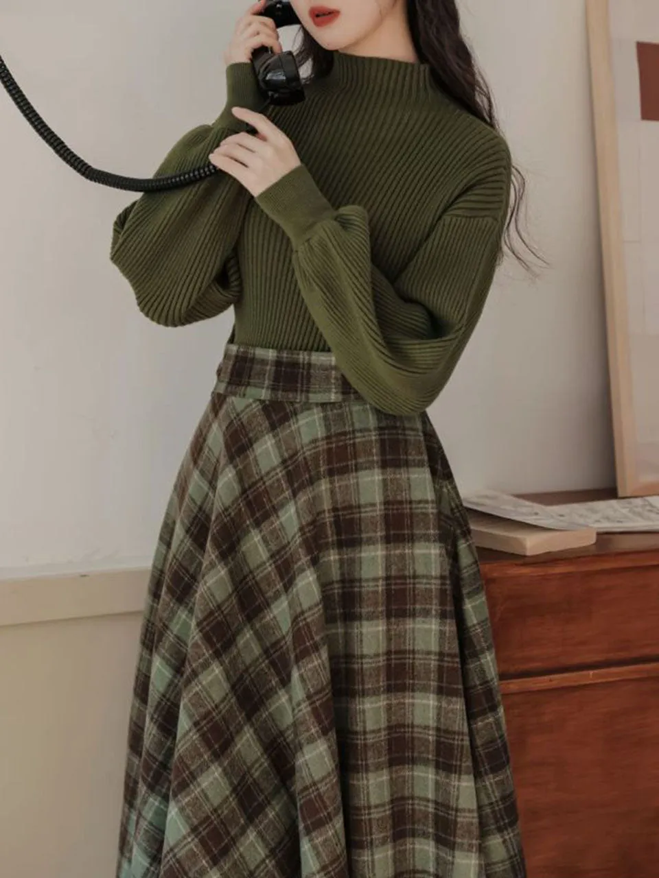 2PS Green Sweater And Plaid Swing Skirt 1950S Vintage Audrey Hepburn's Style Outfits