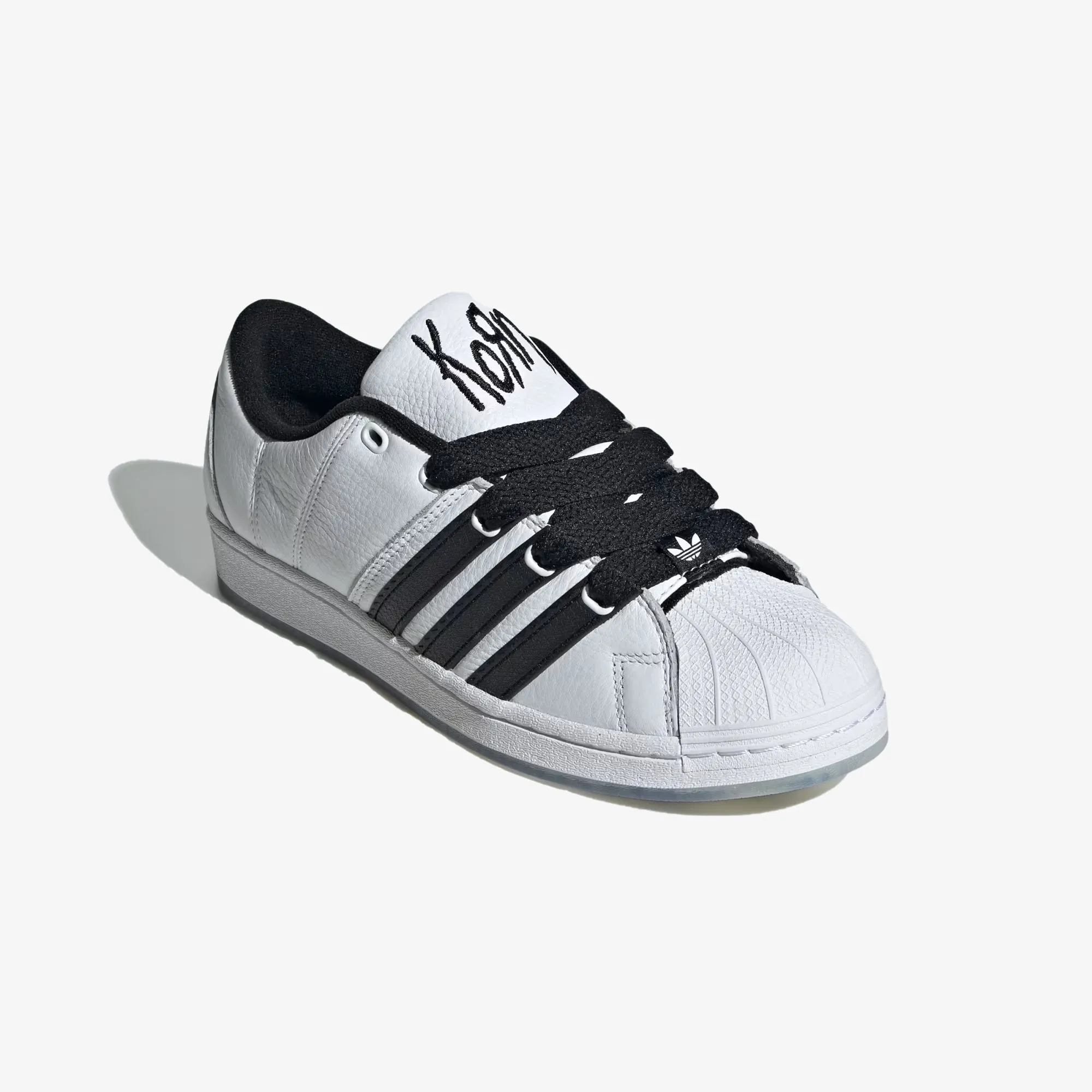 Adidas Originals | KORN SUPERMODIFIED  { WHITE/CORE BLACK/RICH PURPLE