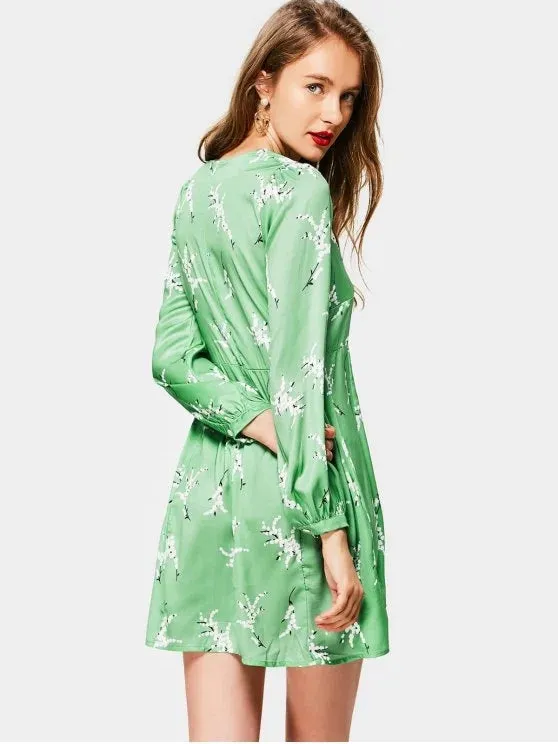 Beautiful  Neck Long Sleeve Plunging Printed Dress