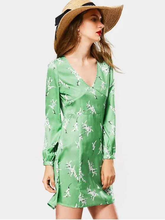 Beautiful  Neck Long Sleeve Plunging Printed Dress