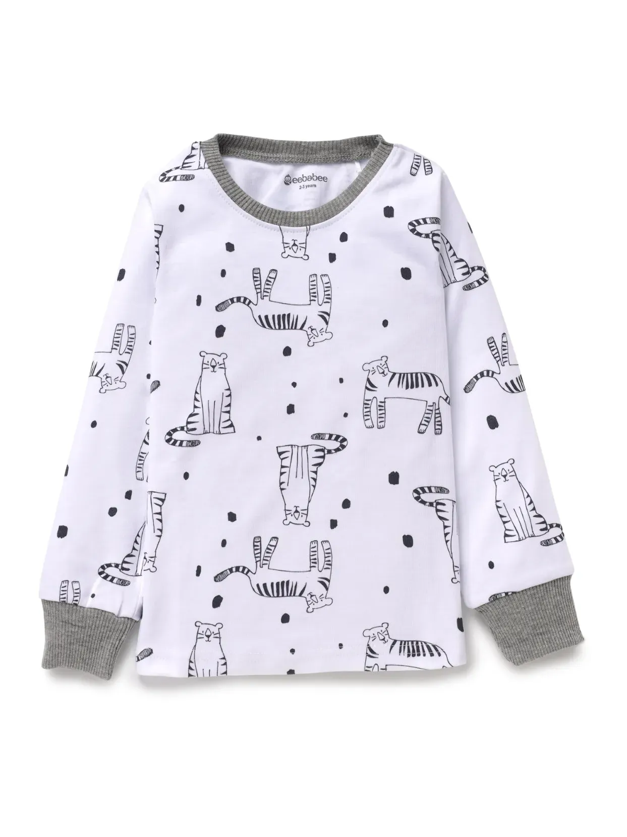 Full sleeve black cat pattern in pure white pajama set for baby