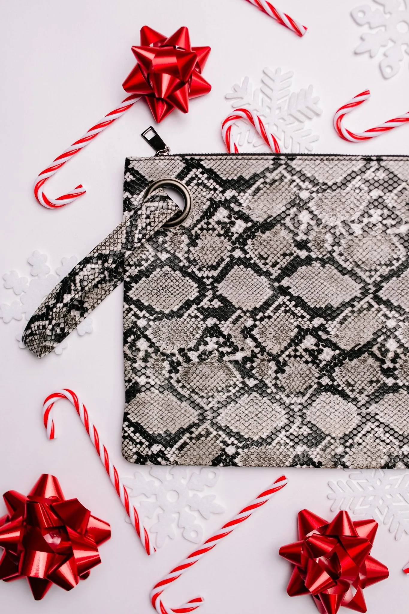 *Grand Holiday Oversized Clutch