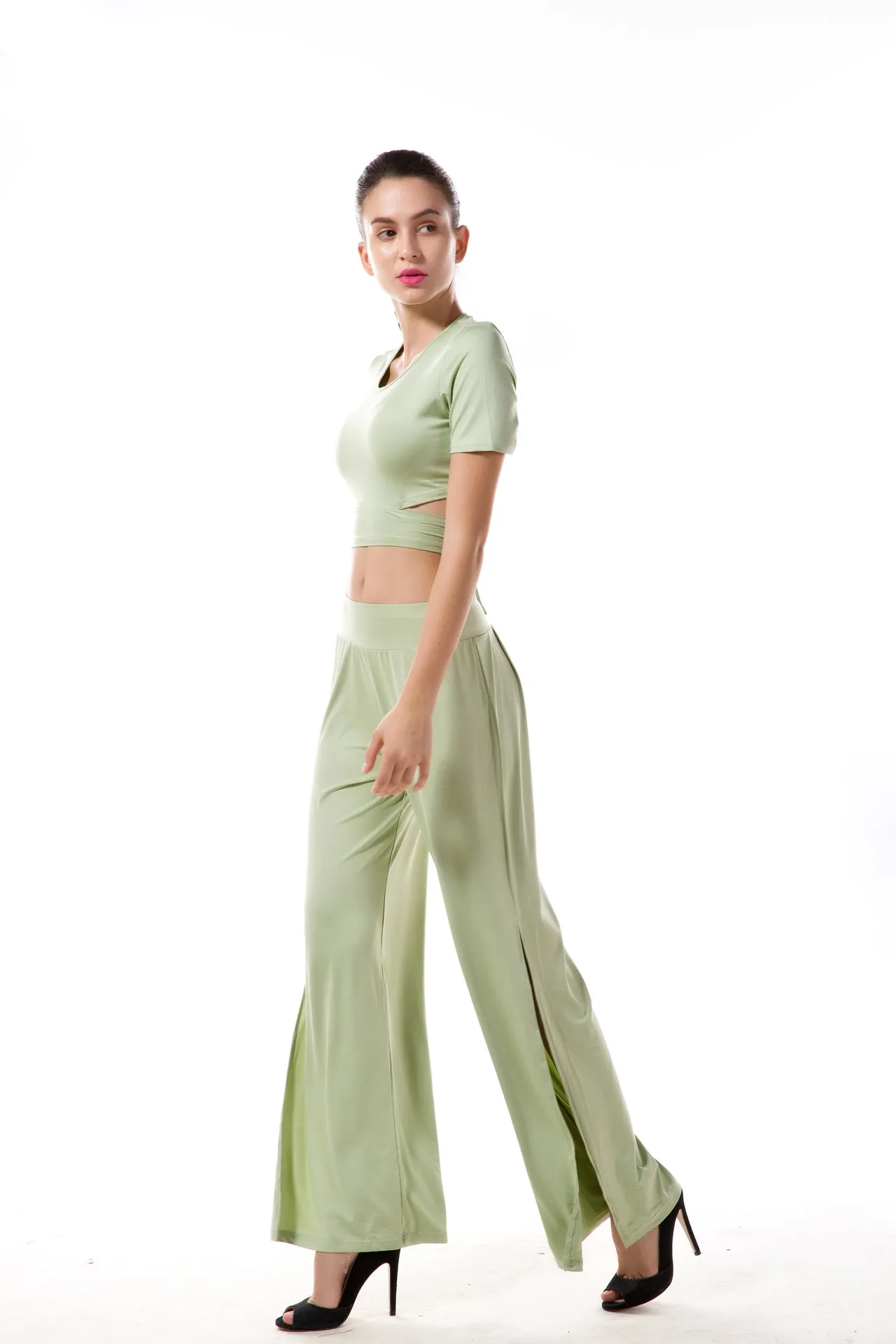 Green Top And Slit Trousers Two Pieces Set