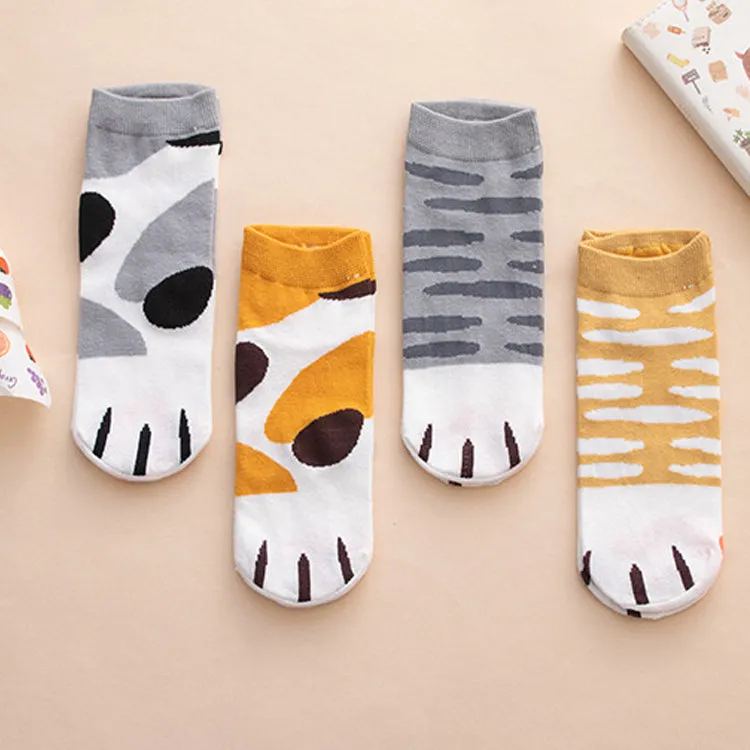 Kawaii Cute ankle socks- Cat paws Grey Dots